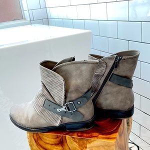 BKE Ankle Boots-Gray